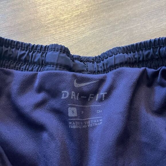 Nike Purple Athletic Workout Shorts Men‎ Small Bin A-30 - Picture 4 of 5